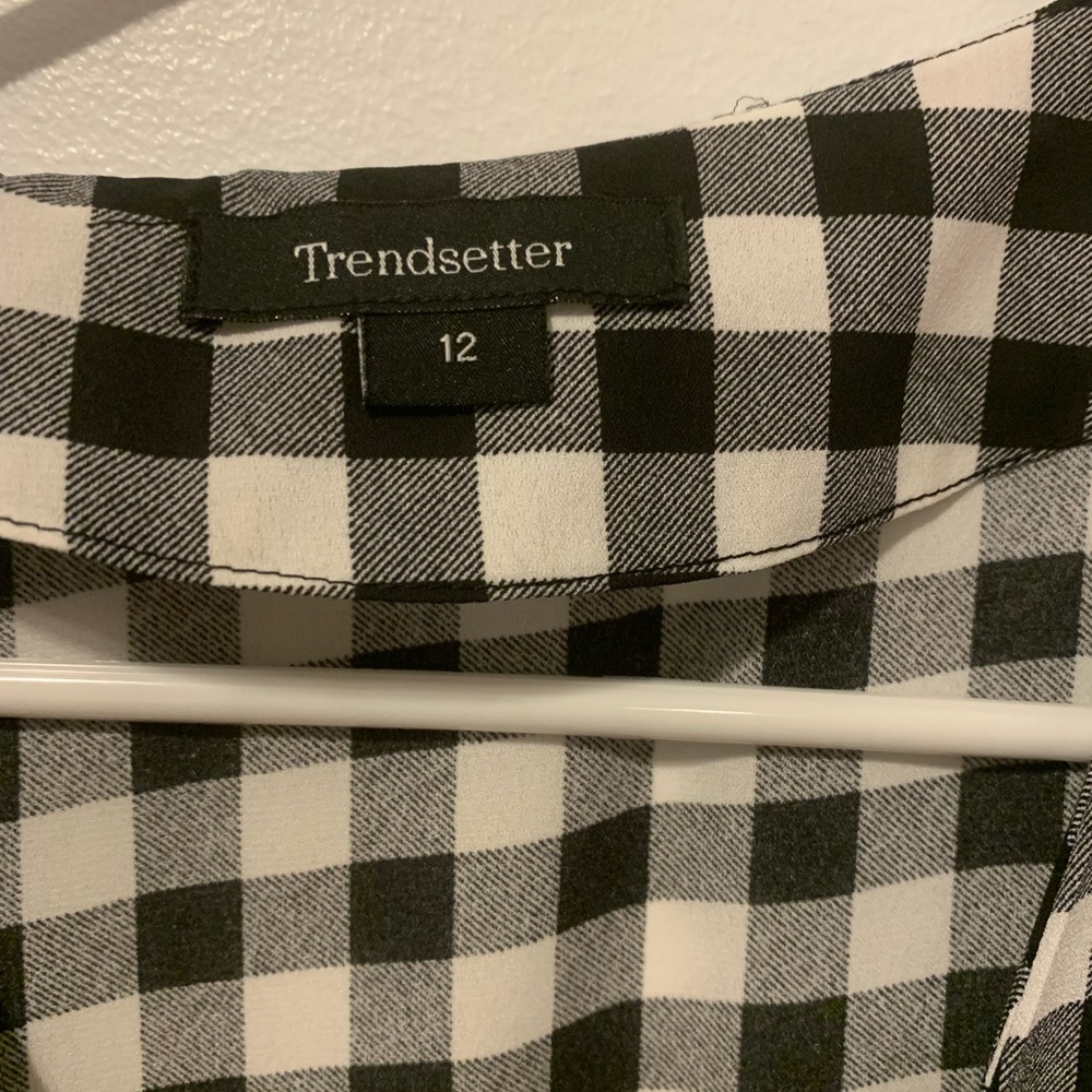 4/25$ Trendsetter Dress size 12 - Picture 2 of 5